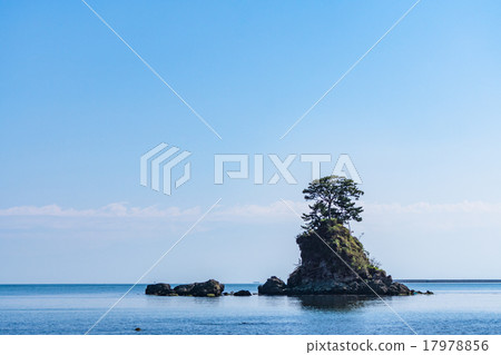 [Toyama Prefecture] Amaharashi Coast, Meiwa 17978856