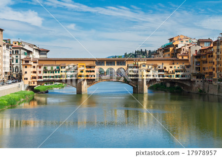 Ponte Vecchio, Florence, Italy 17978957
