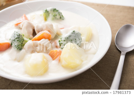 cream stew  17981373