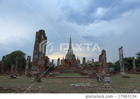 Thai Ayutthaya ruins Wat · plazasan pet Thai Ayutthaya ruins Wat · plazasan pet 17983134