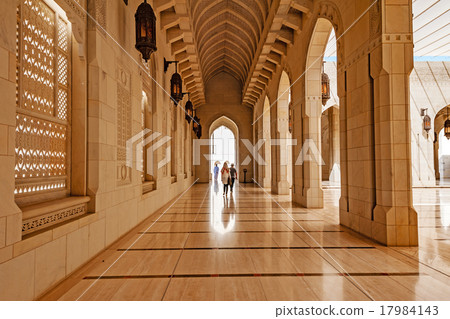 Sultan Qaboos大清真寺(阿曼,馬斯喀特) Sultan Qaboos大清真寺(阿曼,馬斯喀特) 17984143