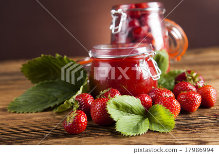 Fresh berries and wild berry jam Fresh berries and wild berry jam 17986994