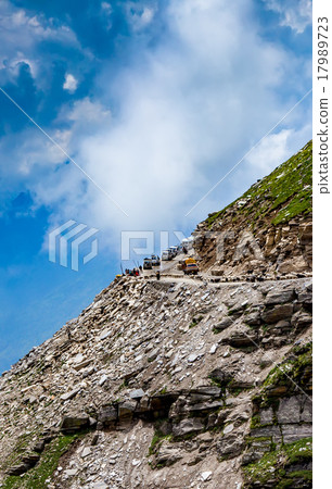 Rohtang La pass Traffic jam of cars Rohtang La pass Traffic jam of cars 17989723