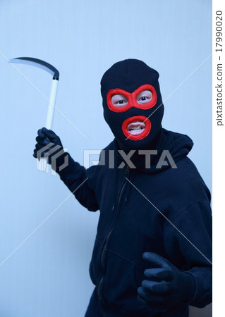 One male (a weapon, a thug, a thief, a criminal, a criminal, an illegal culprit, a burglar, a stolen eyed cap, a disguised casualty criminal) One male (a weapon, a thug, a thief, a criminal, a criminal, an illegal culprit, a burglar, a stolen eyed cap, a disguised casualty criminal) 17990020