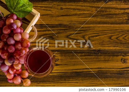 Red Wine on Wooden Background  17990106