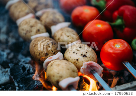 Veggies on barbeque tomatoes, red bell pepper Veggies on barbeque tomatoes, red bell pepper 17990638