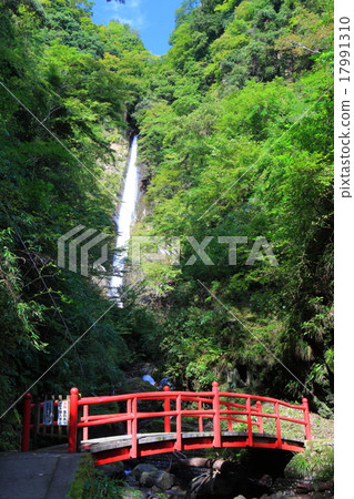 新鮮的瀑布 新鮮的瀑布 17991310