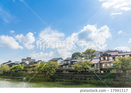 [Ishikawa Prefecture] Kanazawa City · Main town Chaya Street 17991317