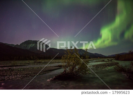 Aurora break-up 17995623