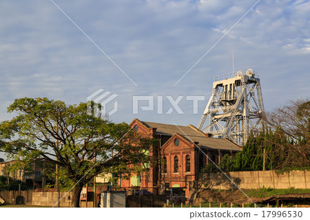 Early morning world heritage Manda pit Early morning world heritage Manda pit 17996530