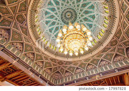 Sultan Qaboos Grand Mosque (Oman, Muscat) 17997828