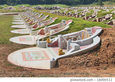 Chinese Grave 18000511