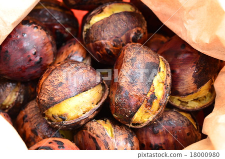 Roasted chestnut ♪ Roasted chestnut ♪ 18000980