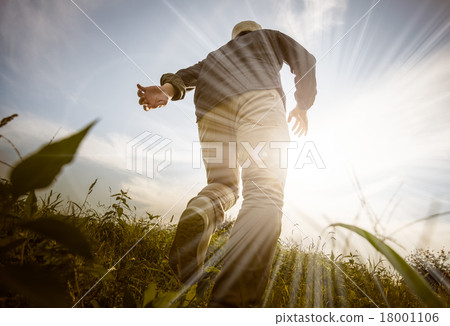 山上的人 18001106