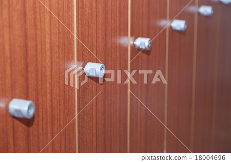 Doors of cabinet 18004696