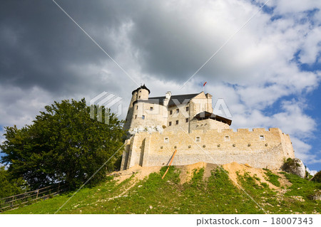 medieval castle in Bobolice, Poland medieval castle in Bobolice, Poland 18007343