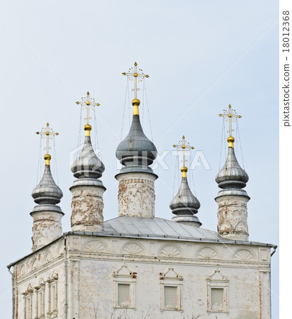 Ancient Russian Orthodox church  18012368