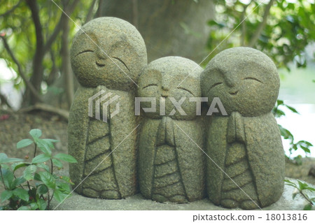 Hase Temple Ryozo Jizo（Nagomi Jizo） 18013816