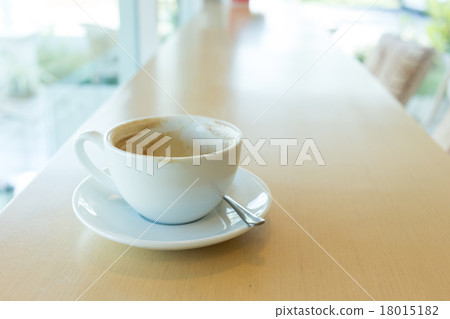 hot of coffee drink on wooden table bar 18015182