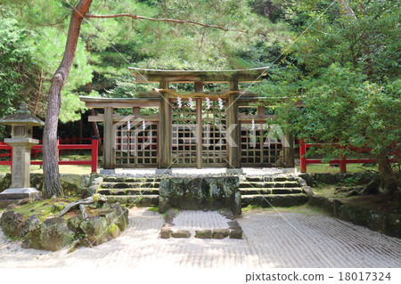 奈良檜原神社三Torii Torii 18017324