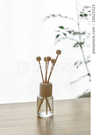 Aroma bottle 18023325