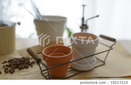 Gardening supplies / accessories Gardening supplies / accessories 18023328