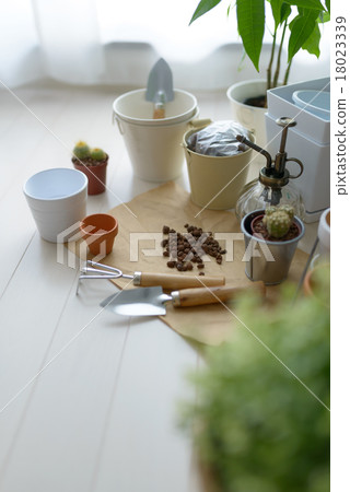 Gardening supplies / accessories Gardening supplies / accessories 18023339