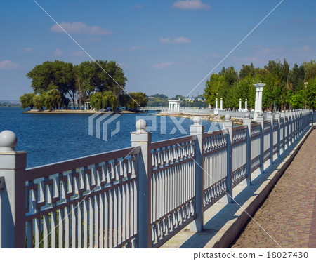 park in Ternopil park in Ternopil 18027430