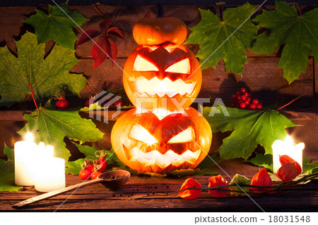 Halloween pumpkin head on wooden background 18031548