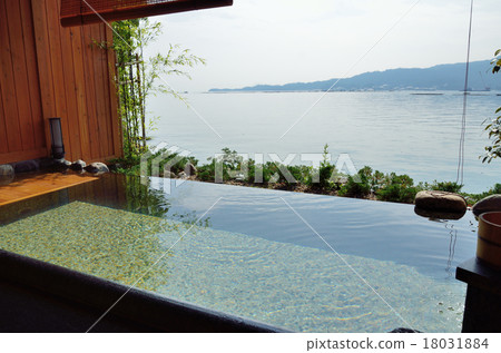 海景的溫泉室外浴 海景的溫泉室外浴 18031884