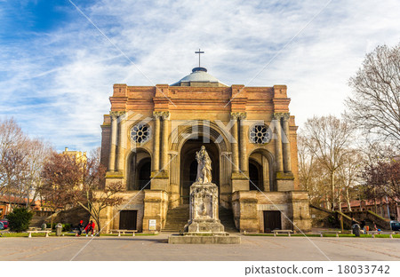 Saint Aubin church in Toulouse - France 18033742