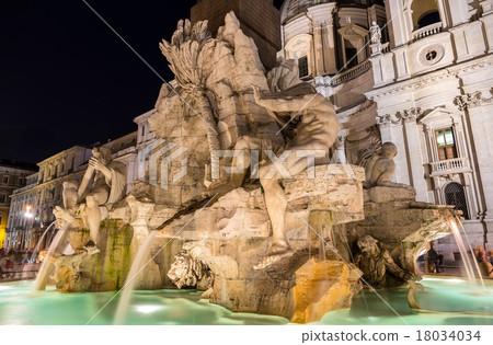 Fontana dei Quattro Fiumi in Rome, Italy Fontana dei Quattro Fiumi in Rome, Italy 18034034
