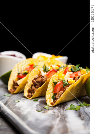Delicious tacos Delicious tacos 18036175