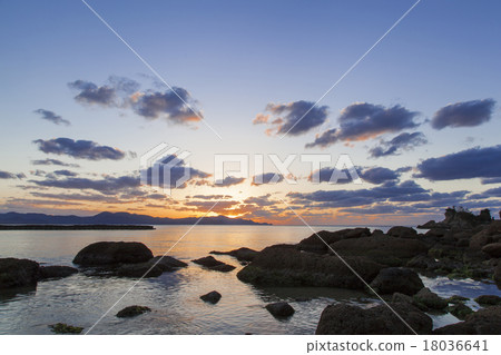 The setting sun is Urasui sight 18036641