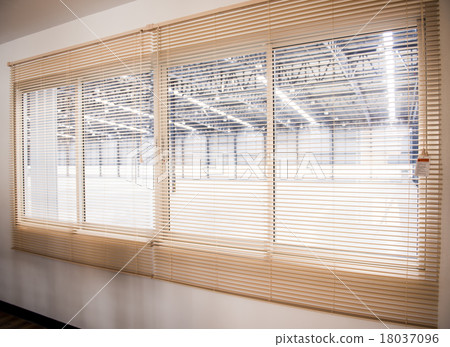 Venetian blinds 18037096