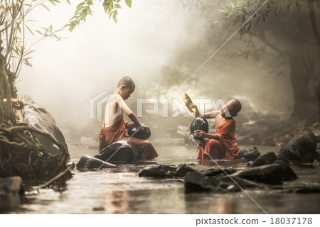 Novice Monk in Thailand 18037178