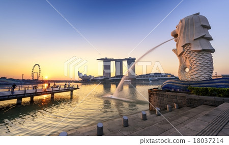 Singapore Skyline and view of Marina Bay Singapore Skyline and view of Marina Bay 18037214