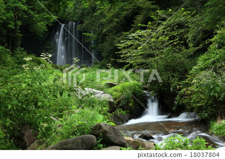 Karasawa Falls 18037804