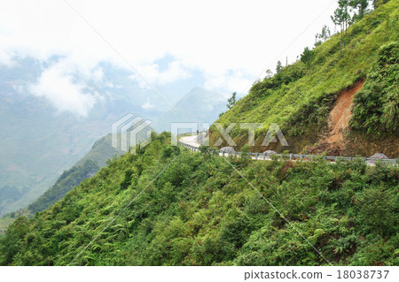 road in Vietnam 18038737