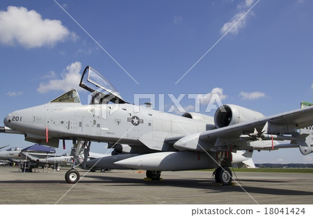 US Air Force ground attack machine A-10 Thunder bolt 18041424