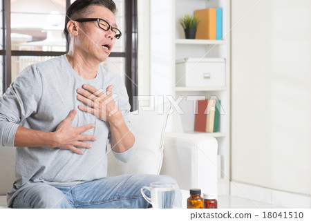 Mature Asian man heartpain 18041510