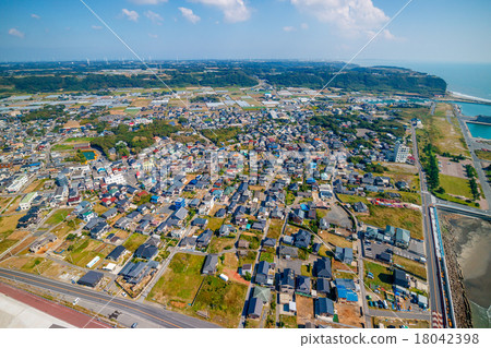 Aerial view of the area around the fishing port 18042398