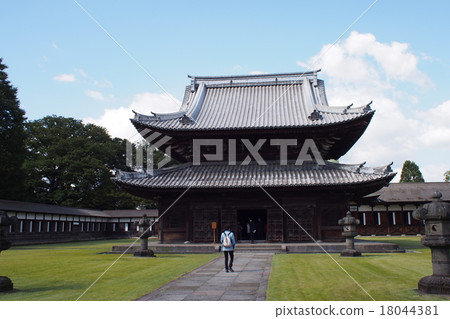 Zuelong Temple 18044381