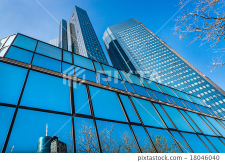 Frankfurt am Main 18046040