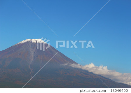 富士山的第一個雪冠 18046400