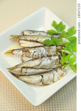 油沙丁魚 油沙丁魚 18047220