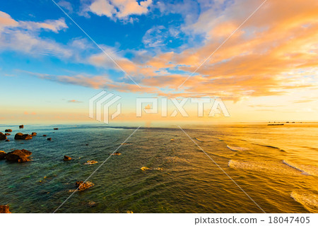 沖繩,日出,朝霞,海,景觀 沖繩,日出,朝霞,海,景觀 18047405