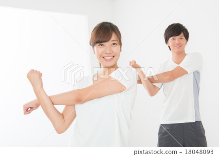年輕夫婦形象 18048093