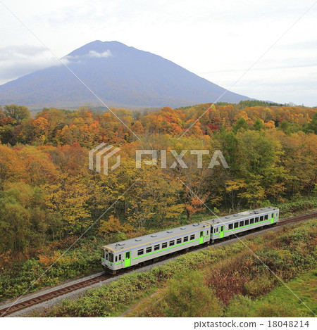 函館主線秋葉和羊蹄山 照片素材 圖片 圖庫