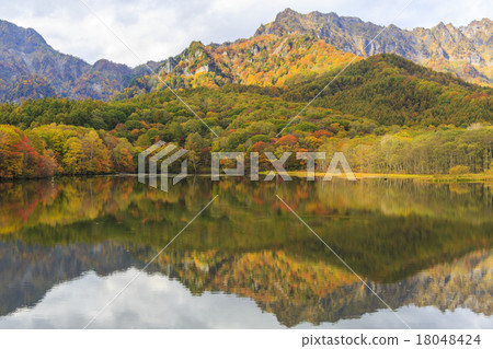 Togakushi mirror pond 18048424